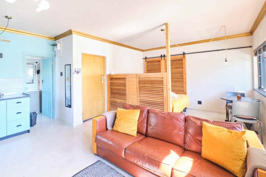 1 Bedroom Property for Sale in Sea Point Western Cape